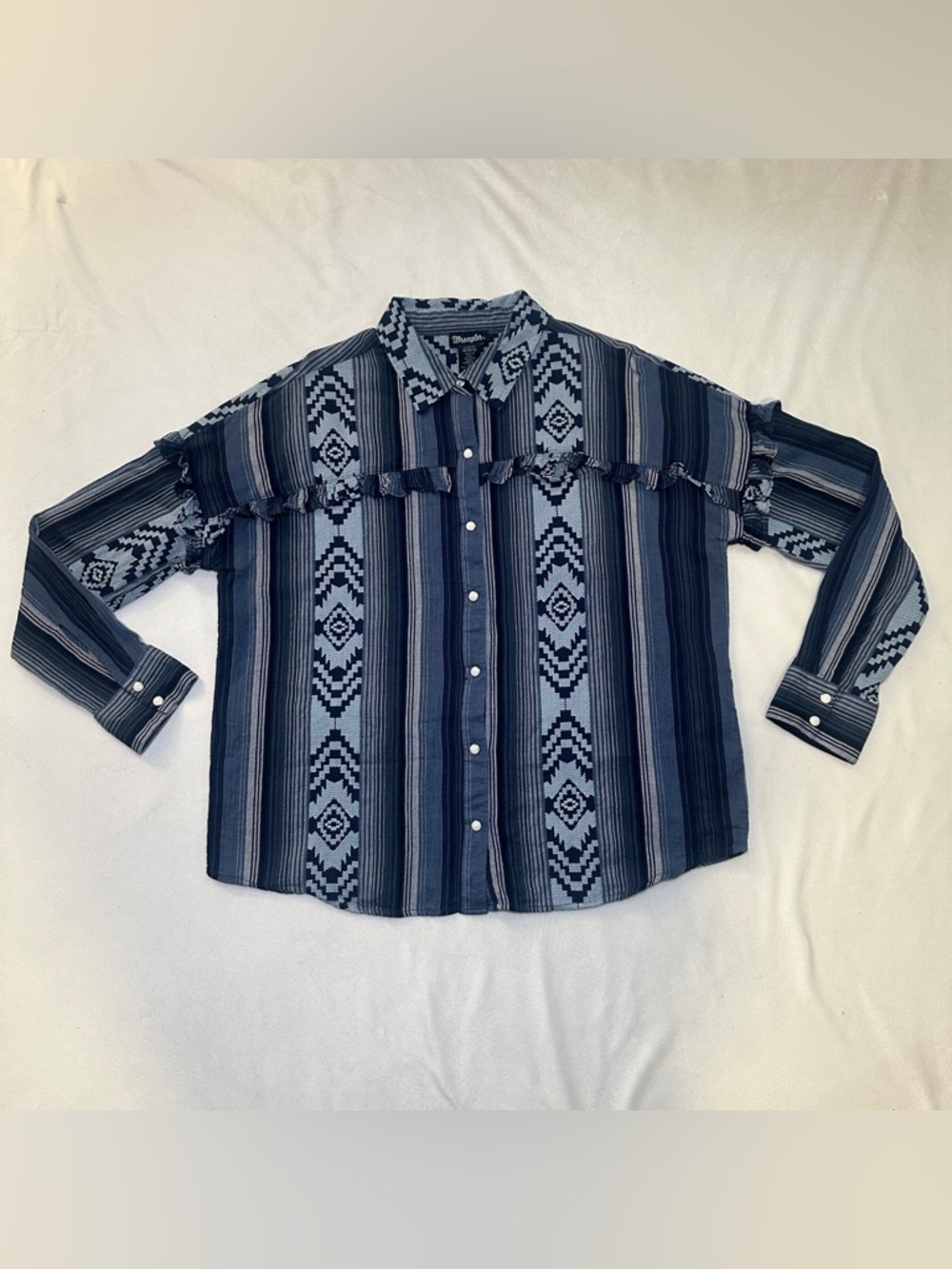 Wrangler Navy & Light Blue Striped Southwestern Patterned Button-Down Shirt M